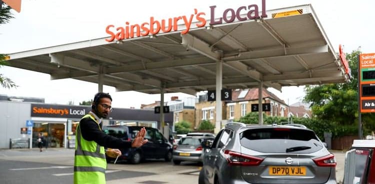 Many British gas stations still dry