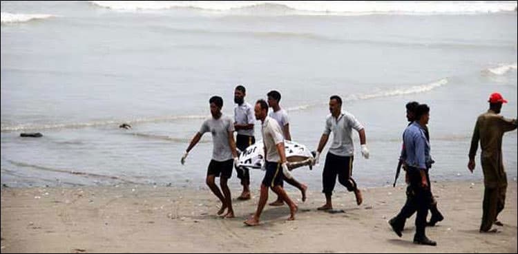 Father, daughter drown at Karachi's Hawksbay beach
