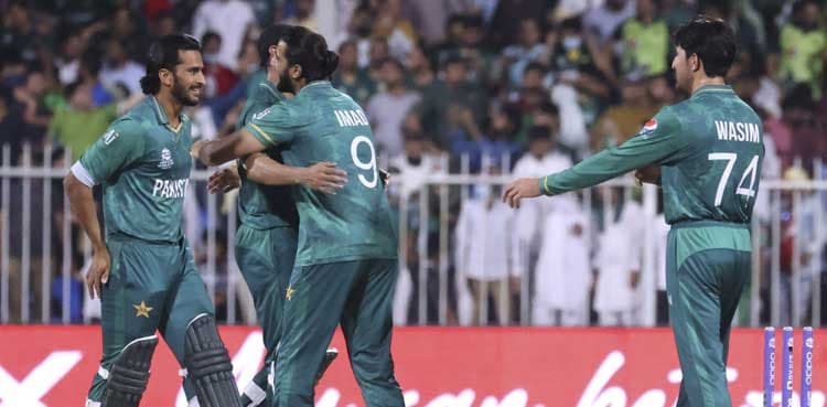 Celebrities too crack 'security jokes' as Pakistan beats New Zealand