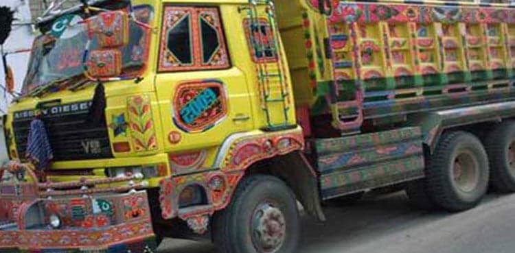 Two dead after dumper runs over mother, daughter in Chiniot