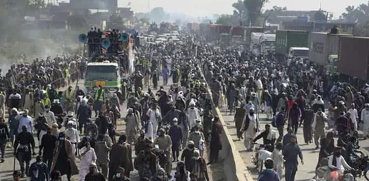 Gov't to drop 40 charges against Saad Rizvi, others in TLP: sources