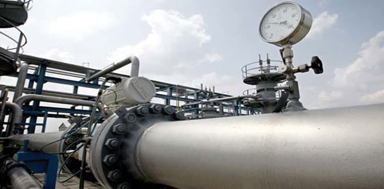 Gas Crisis: Karachi industrialists, workers stage protest before SSGC office