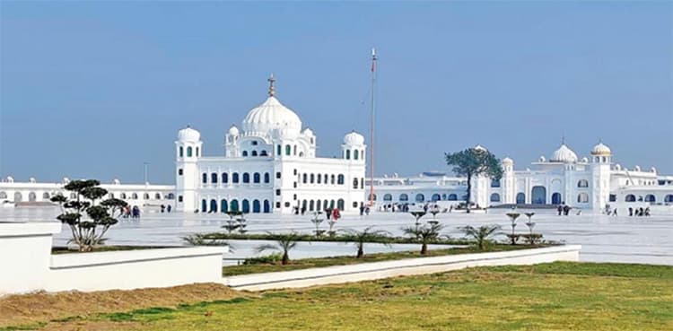 Guru Nanak birth anniversary: Pakistan issues visas to Indian Sikh pilgrims