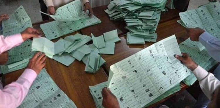PTI leaders want fact-finding inquiry into KP LG polls defeat