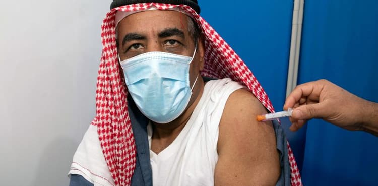 Kuwait to make COVID-19 vaccine booster compulsory