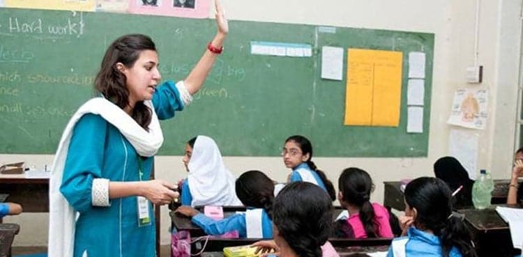 Sindh govt announces to hire interns as college teachers