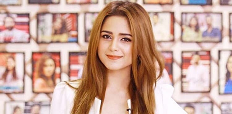 Aima Baig lands in trouble for non-payment of taxes