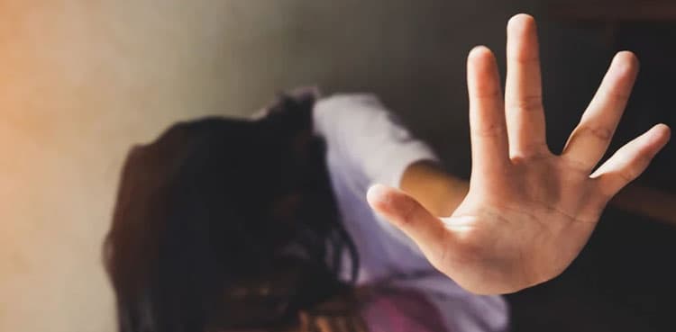 Punjab: Girl raped by dacoits in front of her father
