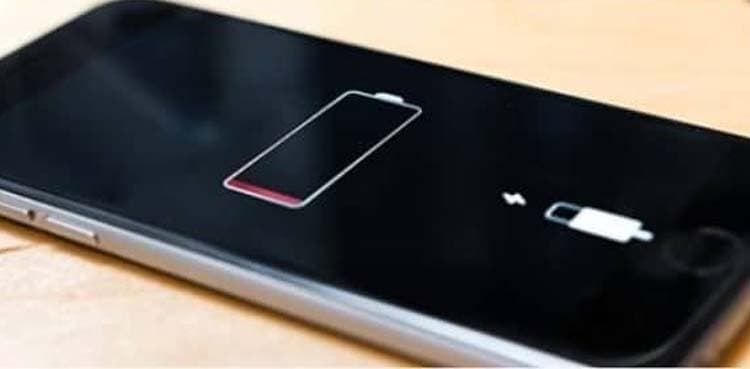 Apple's new iOS 15.4 is ruining battery life: iPhone users