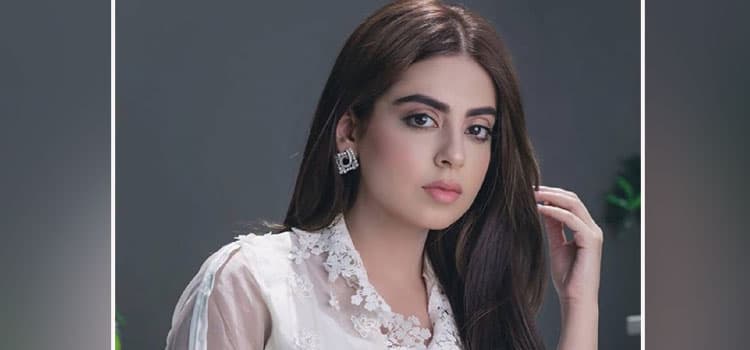 Yashma Gill's mobile stolen while helping accident victims