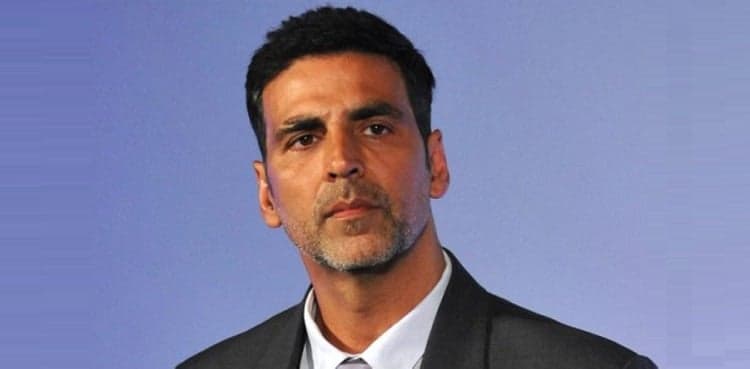 Watch: Fan grabbed Akshay Kumar by head, video goes viral