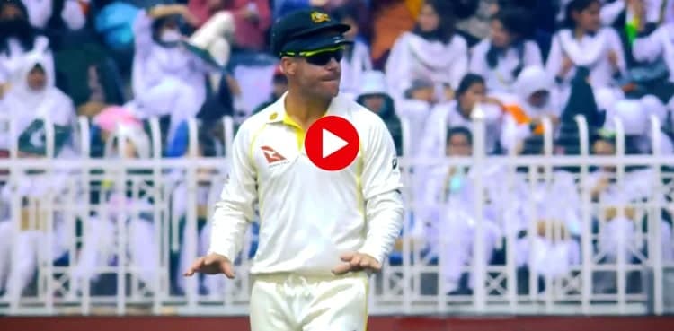 Pak vs Aus: David Warner wins the internet with 'desi moves'