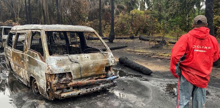 Blast at illegal Nigerian oil refinery kills more than 100 people