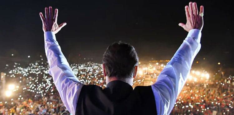 BLOG: Imran Khan back in container mode