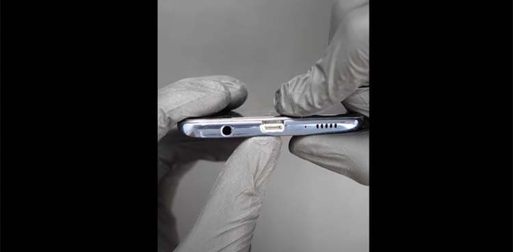 Viral: Android phone gets iPhone’s lightning port  