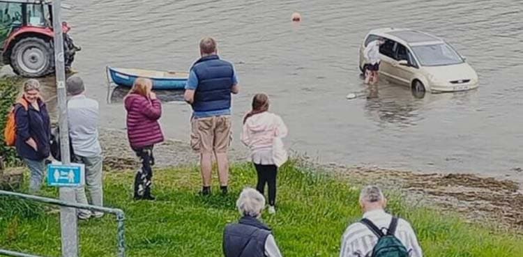 Tourist’s poor parking decision drowns vehicle  