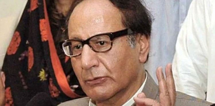 Chaudhry Shujaat responds to brother Wajahat's allegations