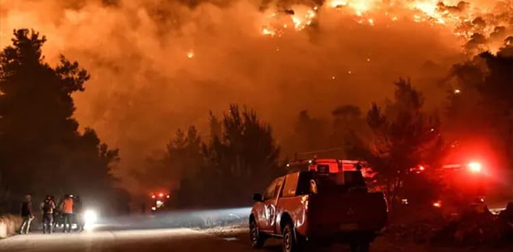 Greece evacuates Athens suburb under wildfire threat