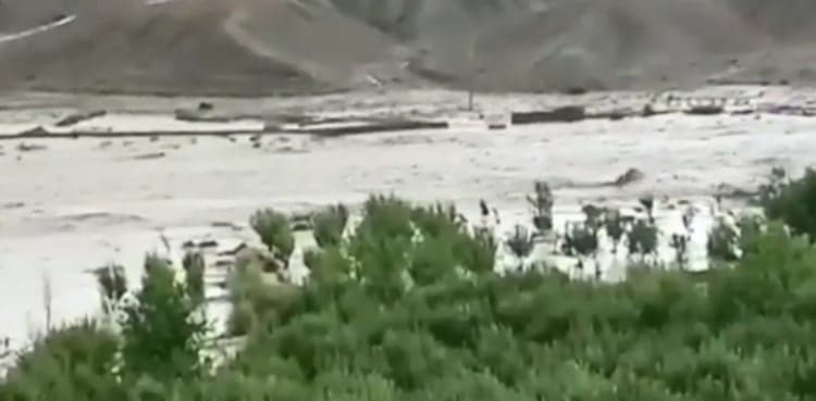 Flooding in Kachho disrupts land link of 50 villages
