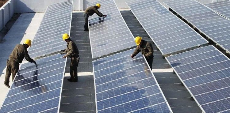 Govt to shift public buildings on solar energy