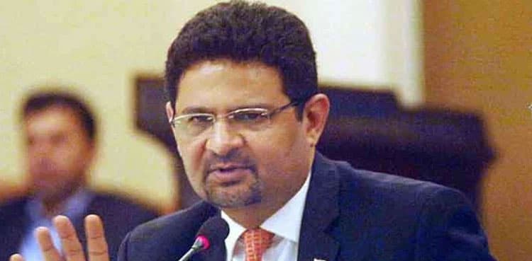 Govt allows shipments of all imported items despite ban