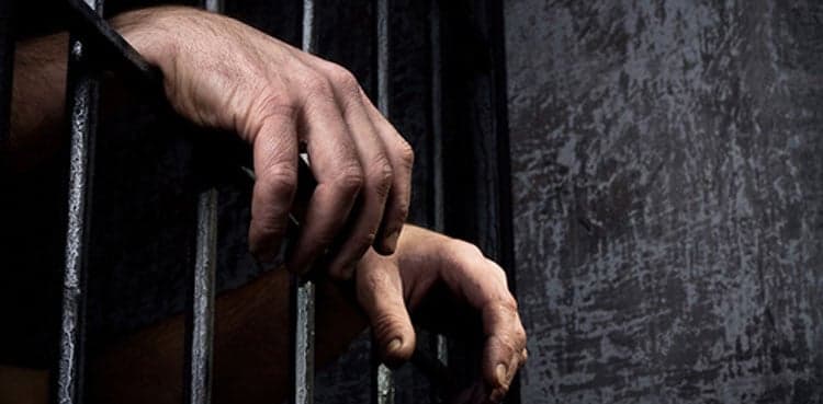 Karachi police arrest three illegal Afghans
