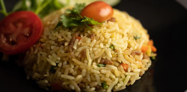 Dead cockroach found in fried rice at shopping mall's food court