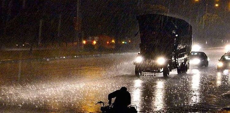 Heavy rains: Public holiday announced in Karachi, Hyderabad