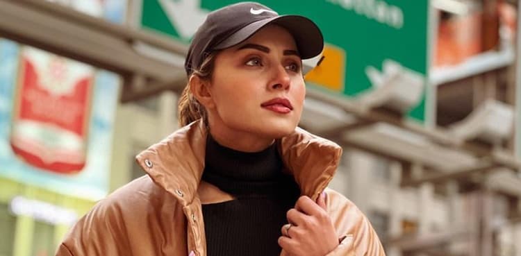Nimra Khan sets social media on fire with viral video