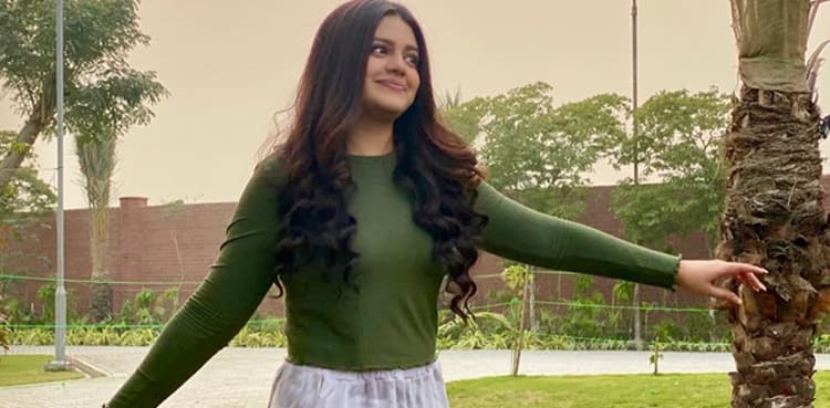 Zara Noor Abbas' latest video goes viral