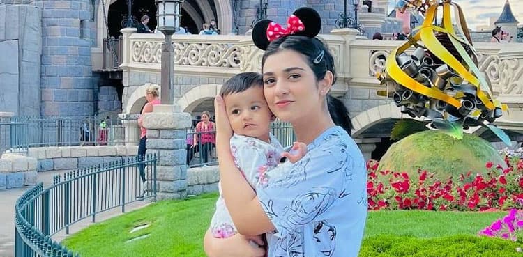 Sarah Khan and family visit Disneyland Paris, pictures go viral