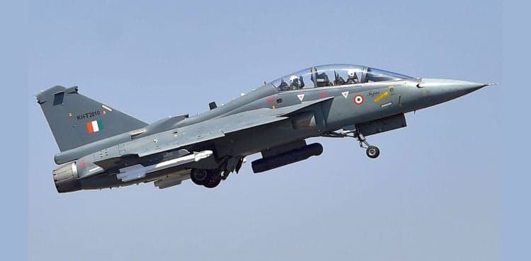 Tejas: India's homemade fighter jet crashes in Rajasthan
