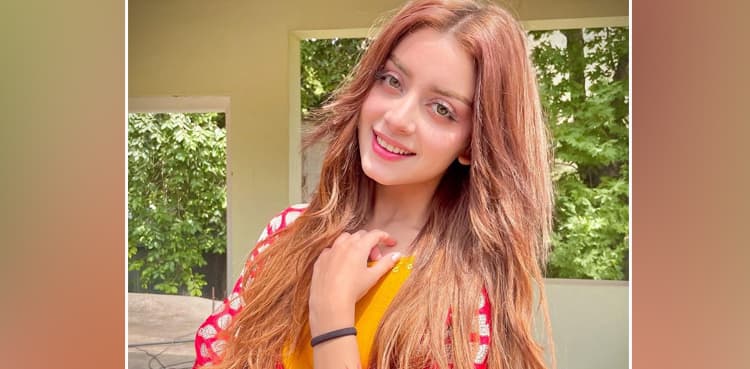 Alizeh Shah wows netizens with latest pictures