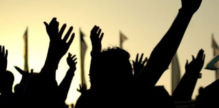 Bolivian protest over census date turns deadly