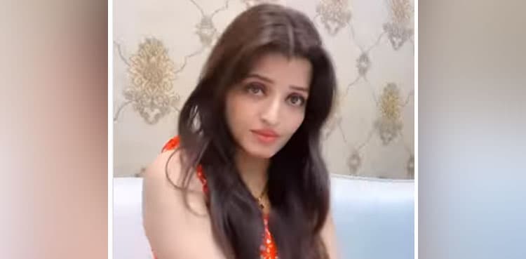 Aishwarya Rai Bachchan's doppelganger leaves social media stunned