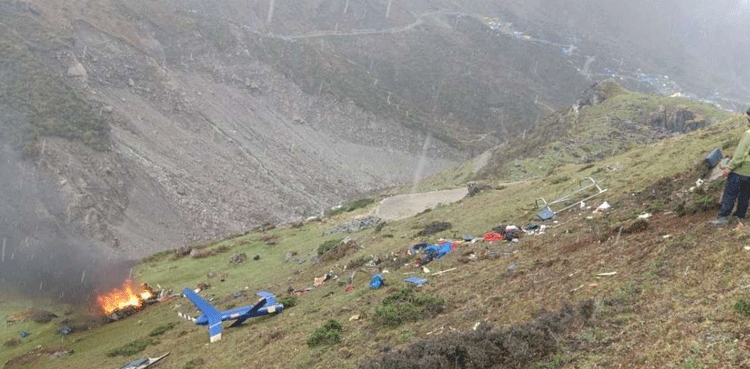 Helicopter carrying pilgrims crashes in India, killing six
