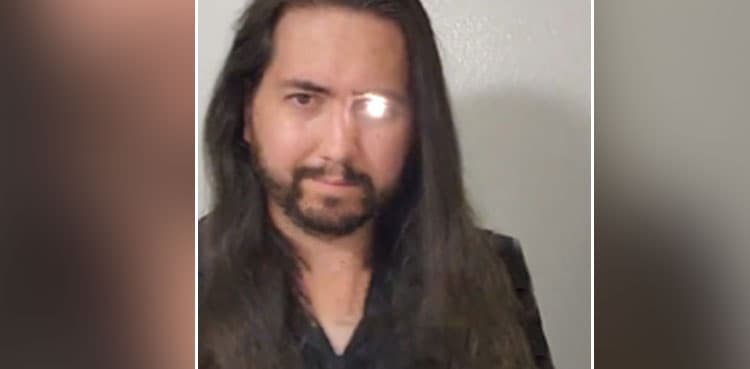 The Terminator: Man turns his right eye into flashlight