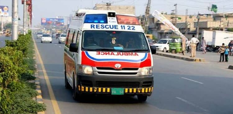 Six killed in car-motorcycle collision in Chishtian
