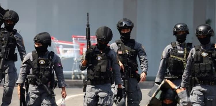 Thailand mass shooting kills 34 at day-care centre