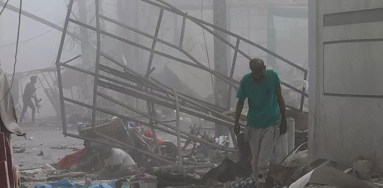 Car bombs explode at Somalia's education ministry