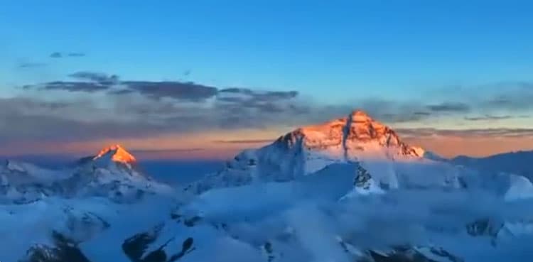 VIDEO: Drone captures stunning views above Mount Everest