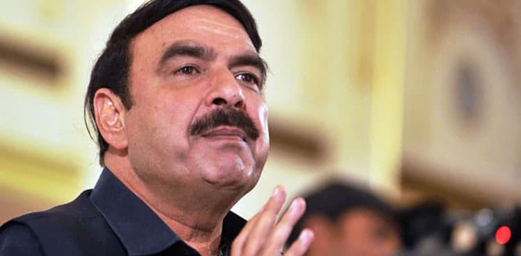 Sheikh Rasheed says Pakistan heading towards default