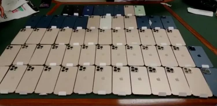 iPhones worth Rs10 million seized at Karachi airport
