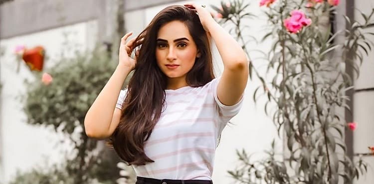 Inaya Khan drops jaws with weight loss transformation