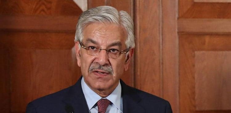 Khawaja Asif says nation stands with Nawaz Sharif