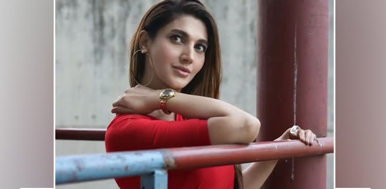 Sana Fakhar opens up on dealing with criticism