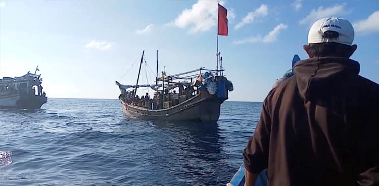 Two Rohingya found dead at sea after Indonesia ends survivor search