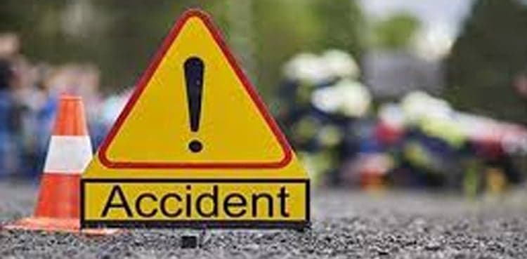 Oil tanker overturns after colliding with van in Nawabshah