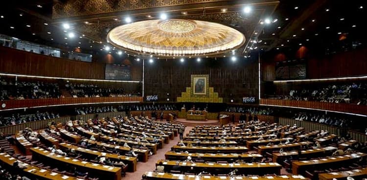 PTI among five parties to from 'grand opposition alliance'