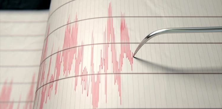 Magnitude 5.8 earthquake jolts parts of Punjab, KP